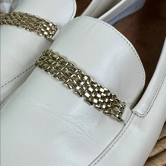 Vionic Cream Loafers with Gold Chain Detail 9 - Picture 8 of 10